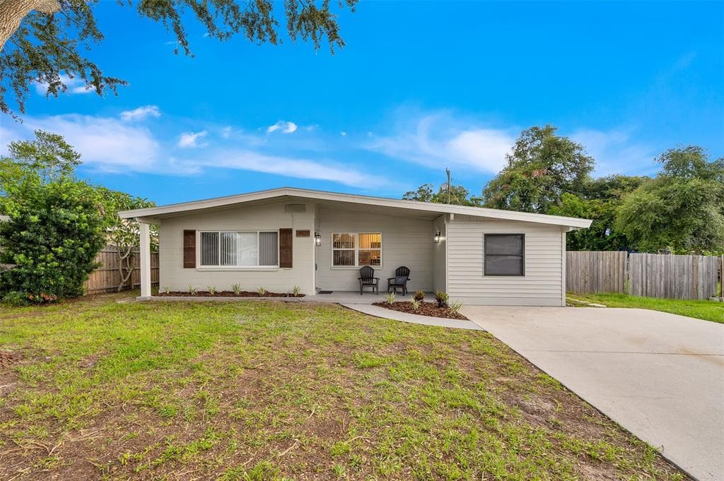 5260 48TH AVENUE N ST PETERSBURG, FL 33709