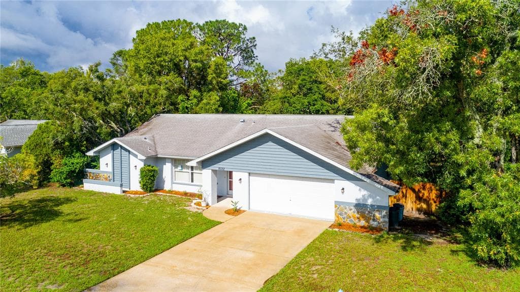 8022 WOODEN DRIVE SPRING HILL, FL 34606