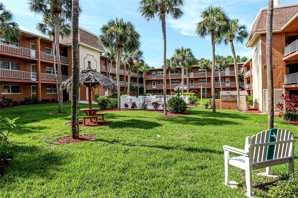 12760 INDIAN ROCKS ROAD UNIT 518 LARGO, FL 33774