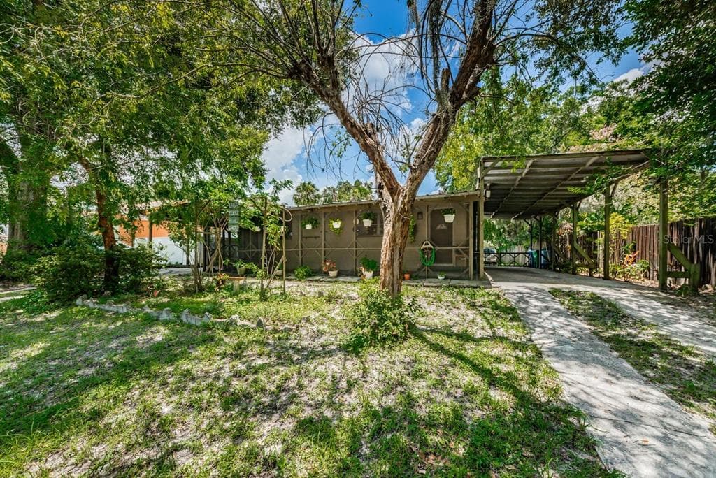 5422 N PERSHING PLACE TAMPA, FL 33603