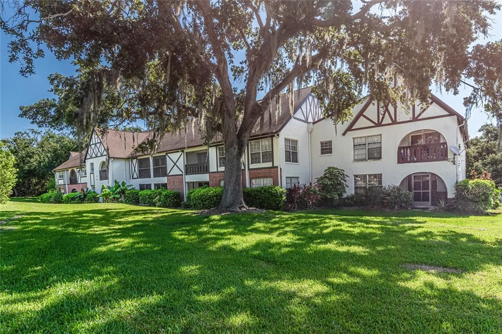 400 N BAYSHORE BOULEVARD UNIT 102 CLEARWATER, FL 33759