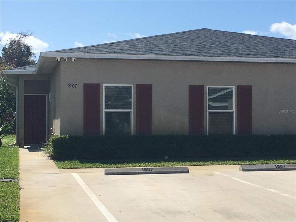 1907 LEAFLAND AVENUE DUNEDIN, FL 34698