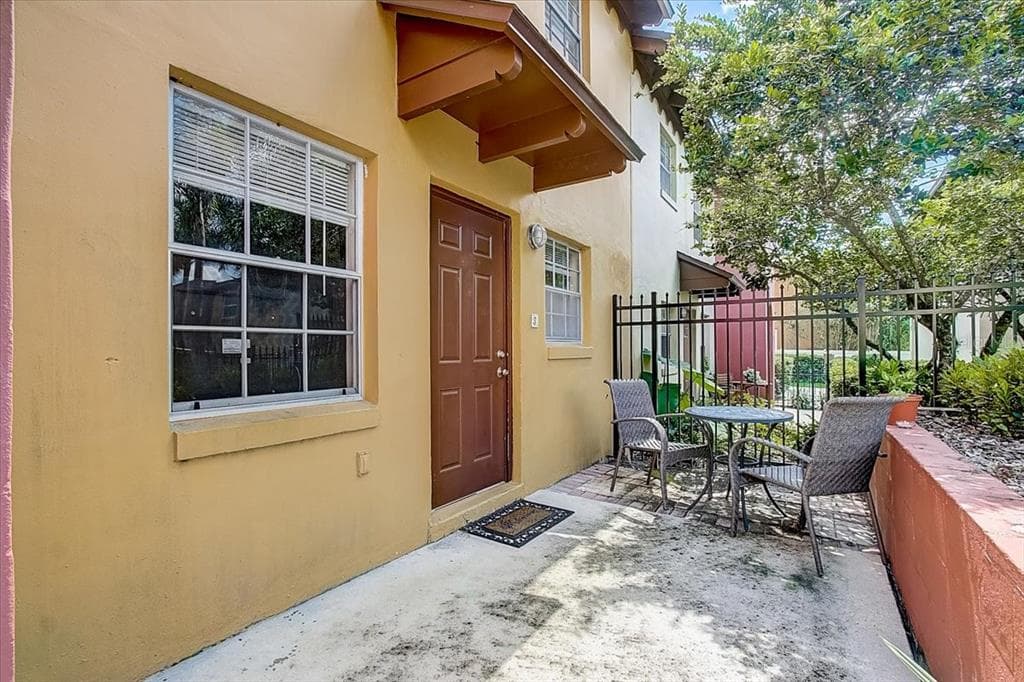 1517 CATHERINE STREET UNIT 5 ORLANDO, FL 32801