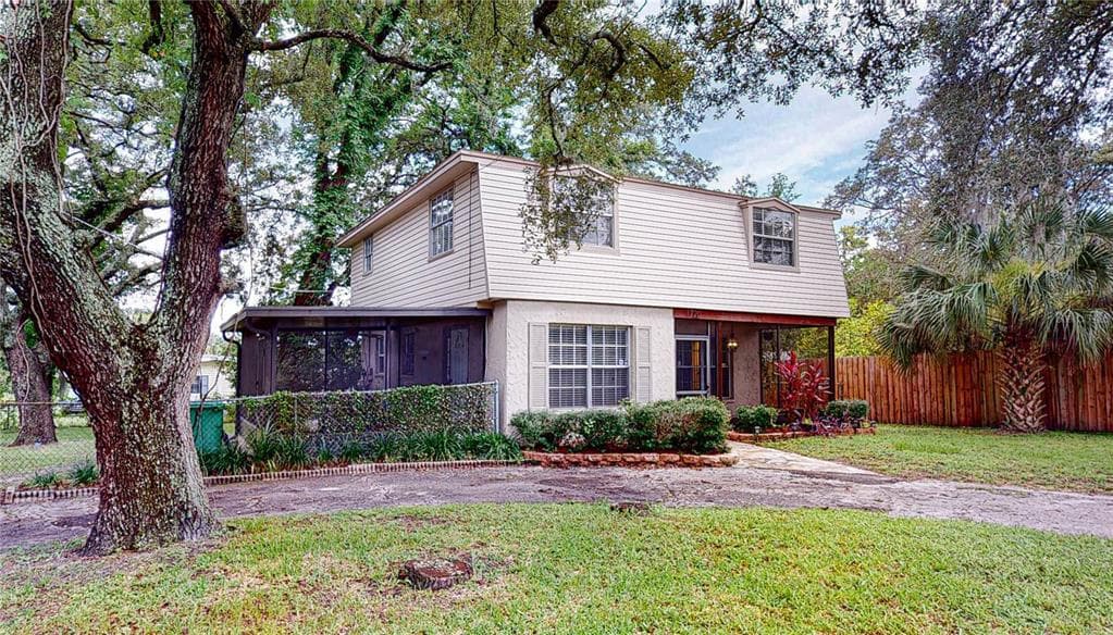 1720 W PERIO STREET TAMPA, FL 33612