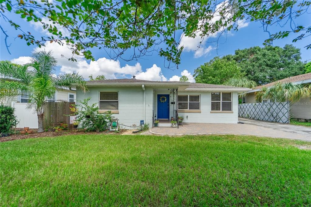 6016 N FLORA VISTA AVENUE TAMPA, FL 33604