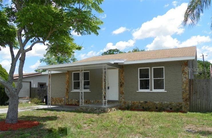 1326 ILLINOIS AVENUE PALM HARBOR, FL 34683
