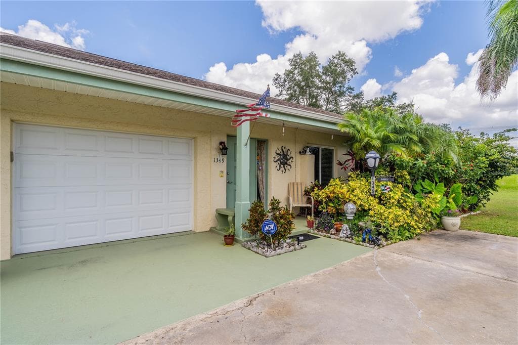 1349 NEW BEDFORD DRIVE UNIT 6 SUN CITY CENTER, FL 33573