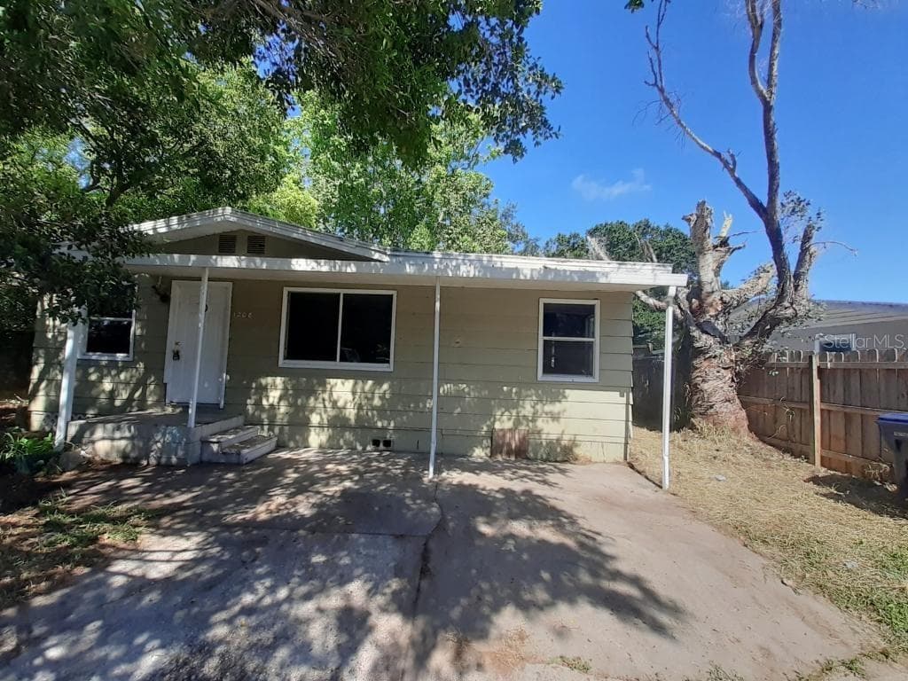 1208 23RD AVENUE W PALMETTO, FL 34221