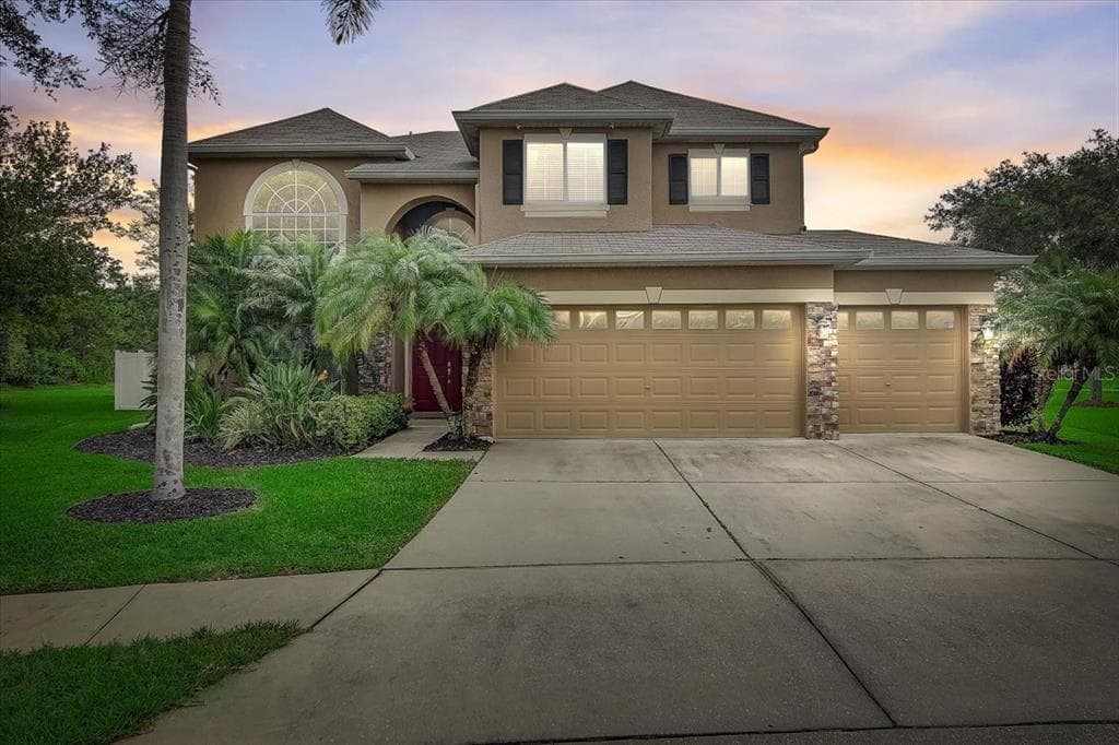 6839 GUILFORD BRIDGE DRIVE APOLLO BEACH, FL 33572