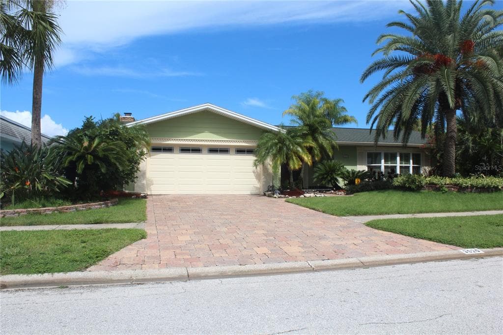 3920 DORAL DRIVE TAMPA, FL 33634