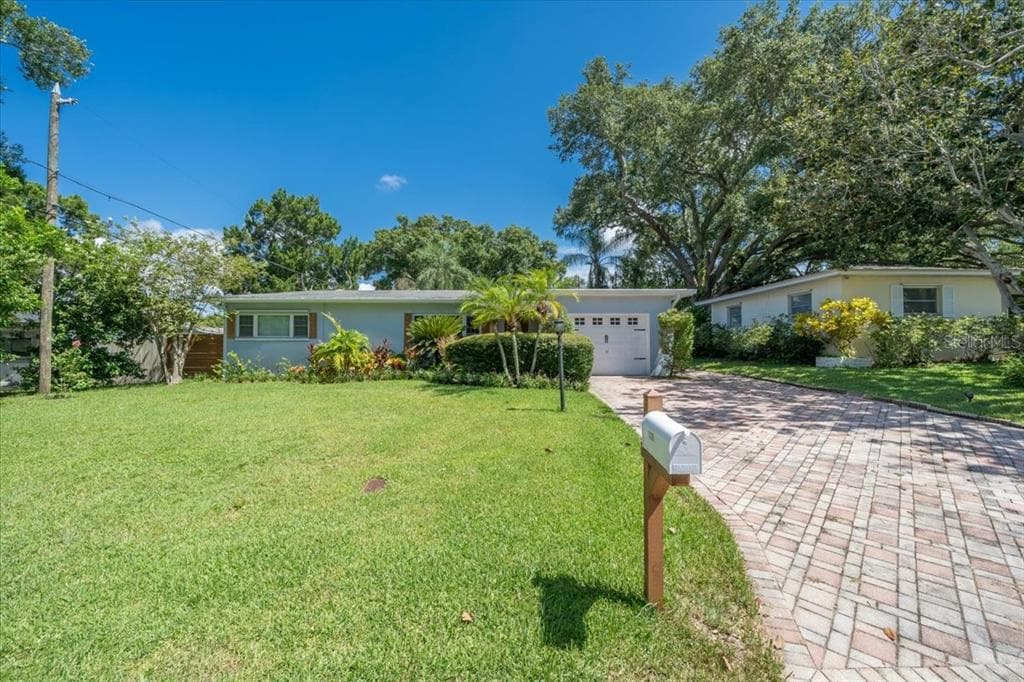 1305 SAINT THOMAS DRIVE CLEARWATER, FL 33756