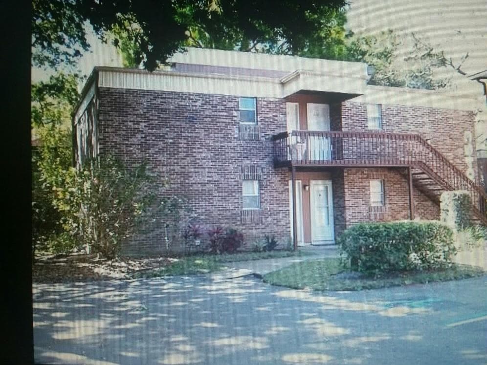10453 CARROLLBROOK CIRCLE UNIT 222 TAMPA, FL 33618