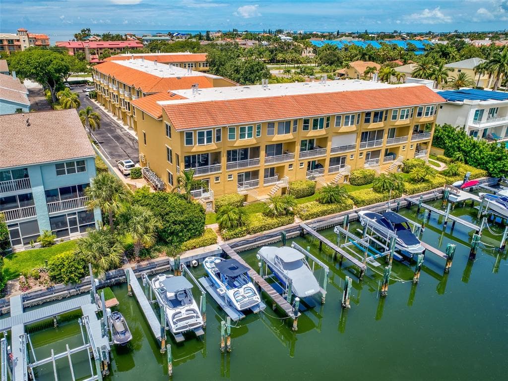 1063 PINELLAS BAYWAY S TIERRA VERDE, FL 33715