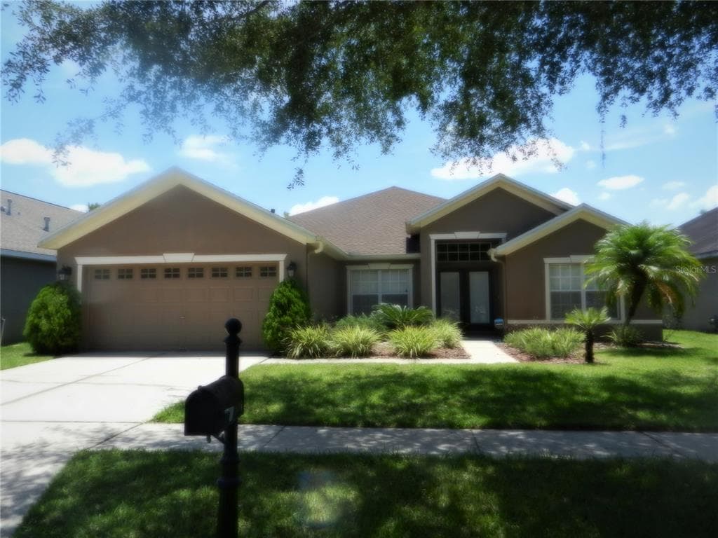 8203 MYRTLE POINT WAY TAMPA, FL 33647