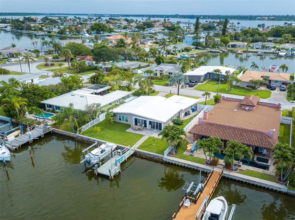 11400 6TH STREET E TREASURE ISLAND, FL 33706