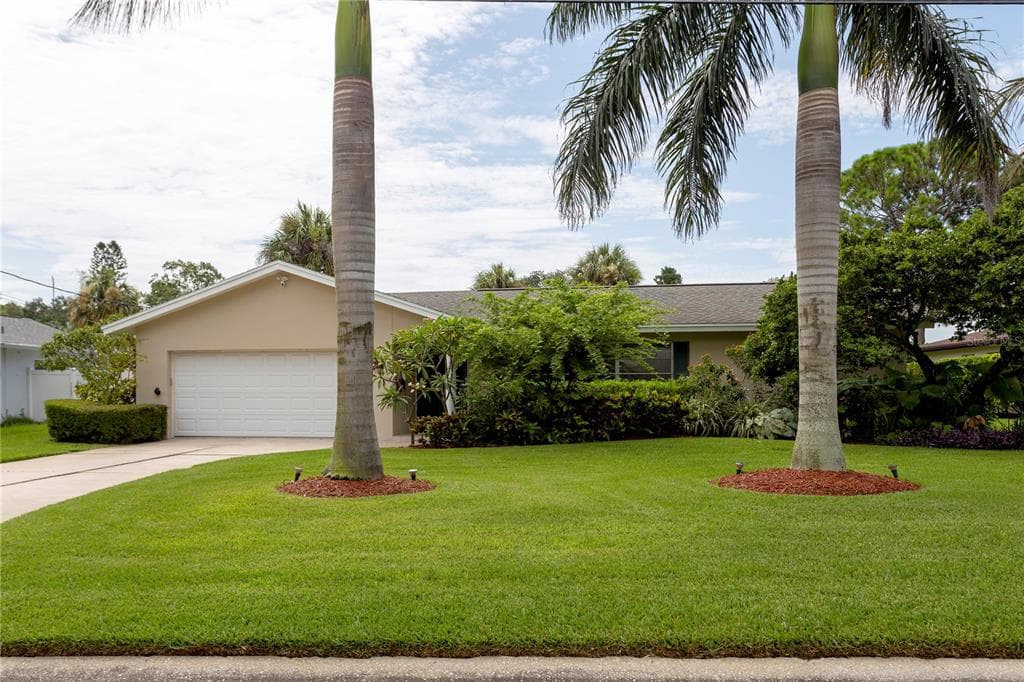 5269 DOVER STREET NE ST PETERSBURG, FL 33703