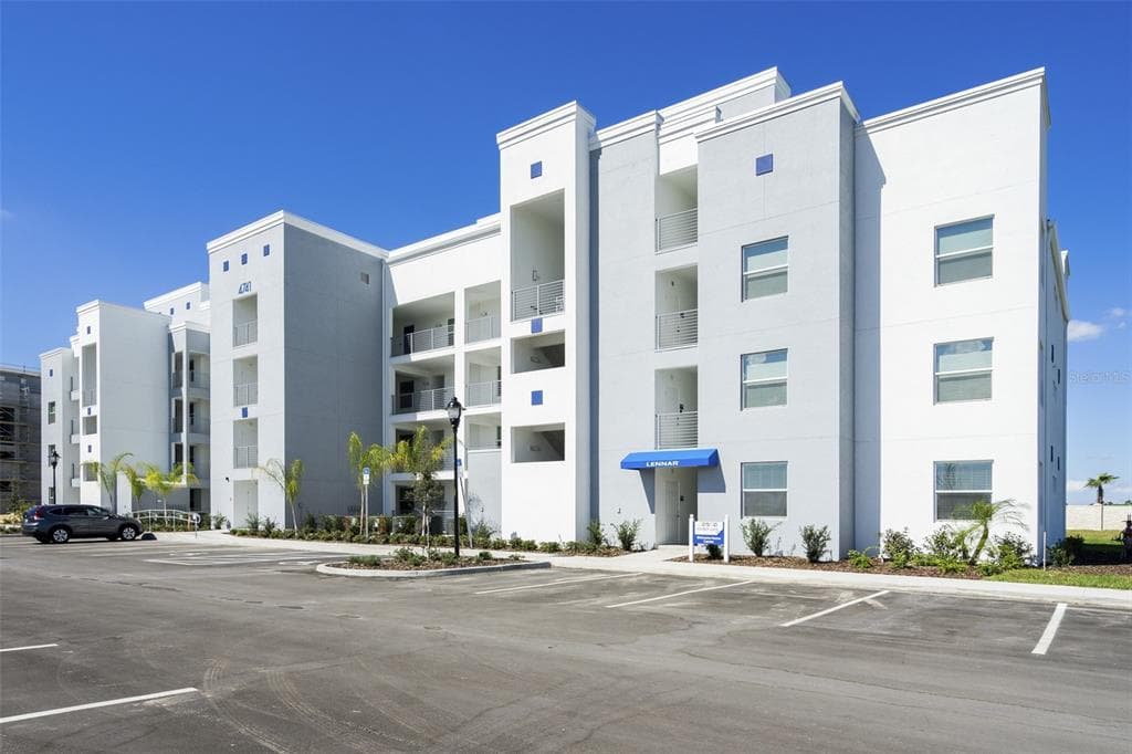 3171 PARADOX CIRCLE UNIT 301 KISSIMMEE, FL 34746