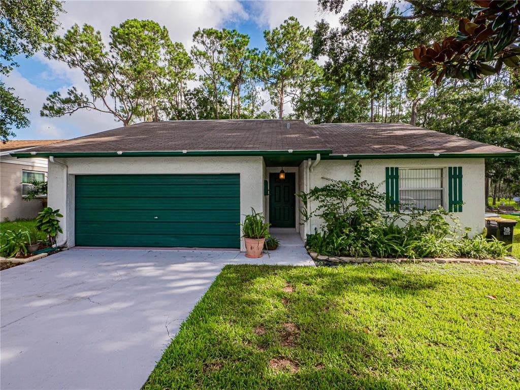 6325 DOE CIRCLE E LAKELAND, FL 33809