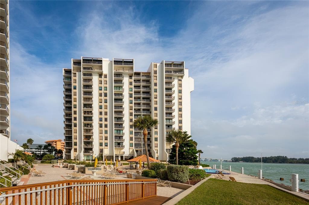 450 GULFVIEW BOULEVARD S UNIT 1708 CLEARWATER, FL 33767