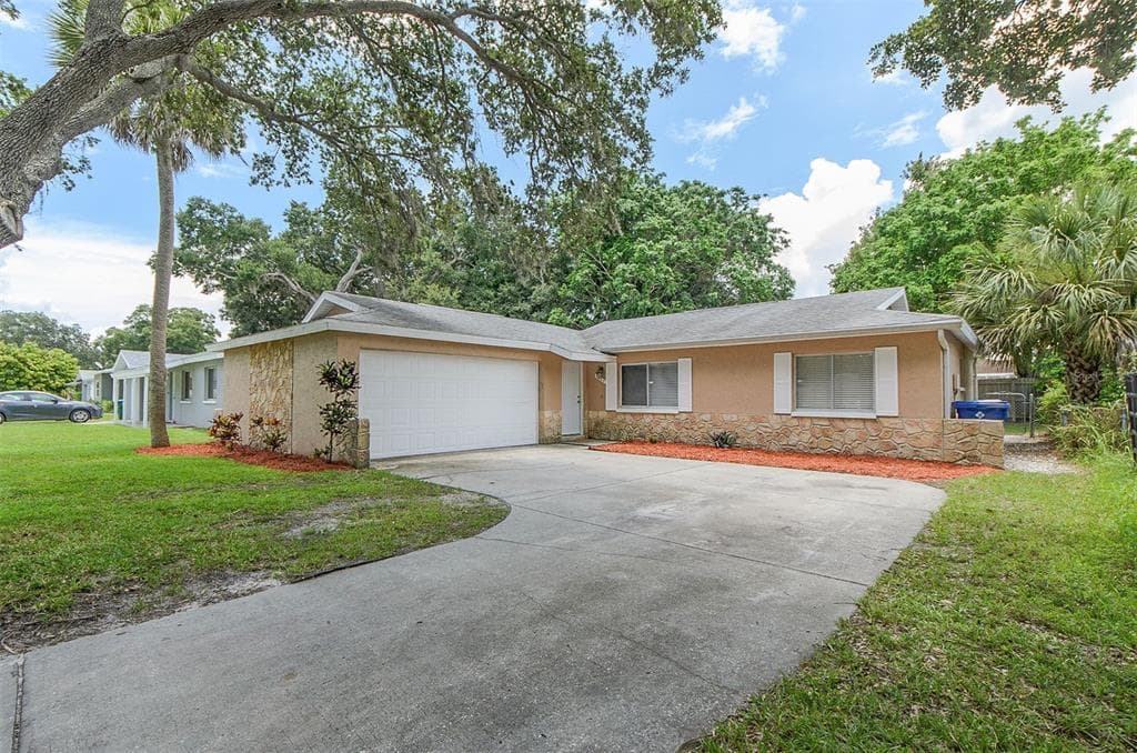 9160 108TH AVENUE LARGO, FL 33777