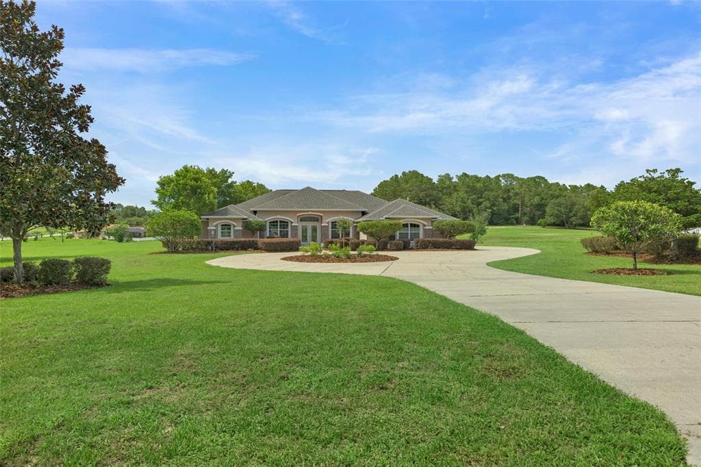 915 E HARTFORD STREET HERNANDO, FL 34442