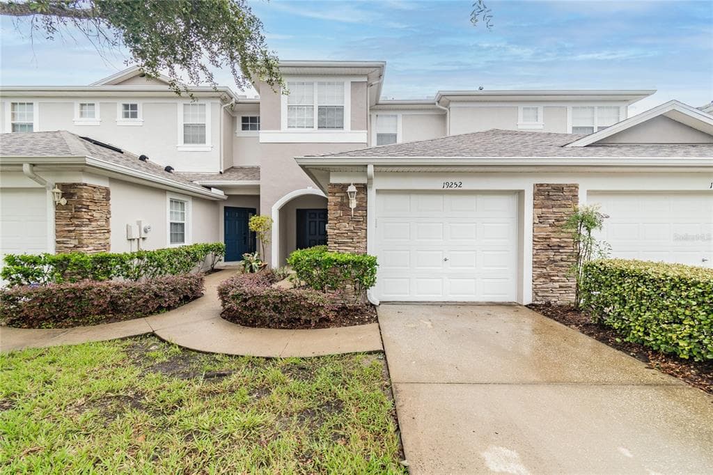 19252 STONE HEDGE DRIVE TAMPA, FL 33647