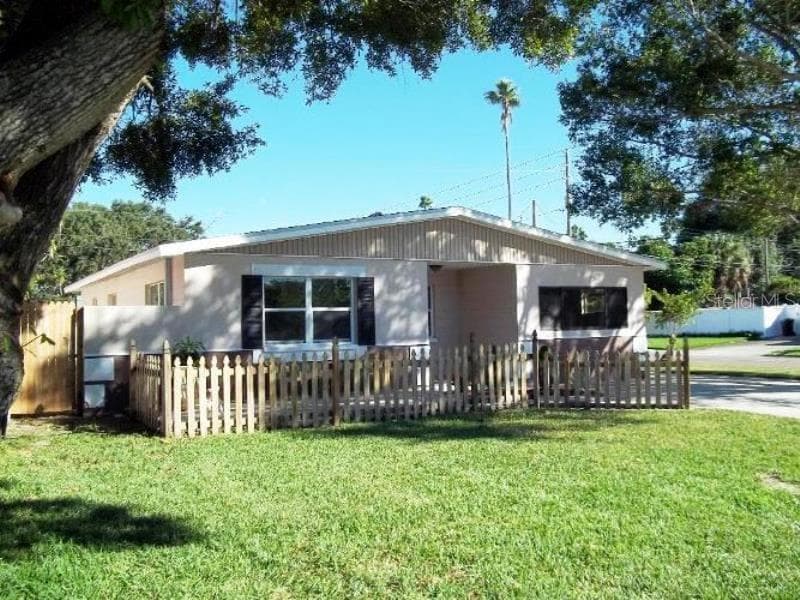 4101 HELENA STREET NE ST PETERSBURG, FL 33703