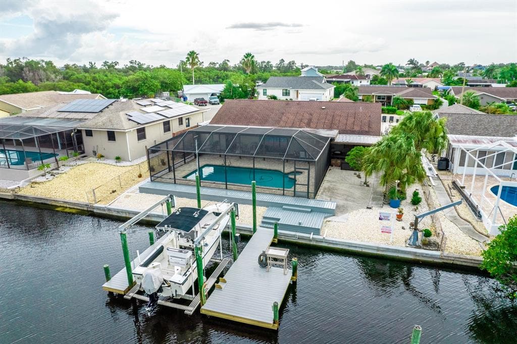 6528 SENEGAL PALM WAY APOLLO BEACH, FL 33572