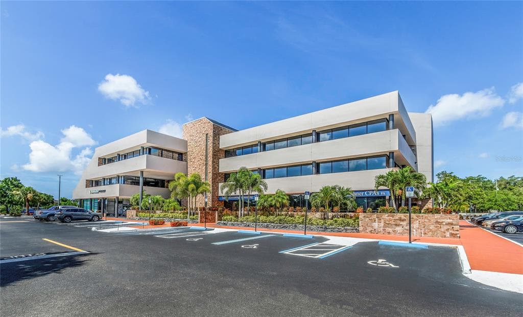 34650 US HIGHWAY 19 N PALM HARBOR, FL 34684