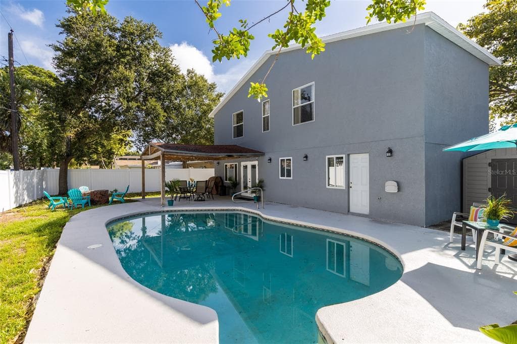 5890 12TH STREET N ST PETERSBURG, FL 33703