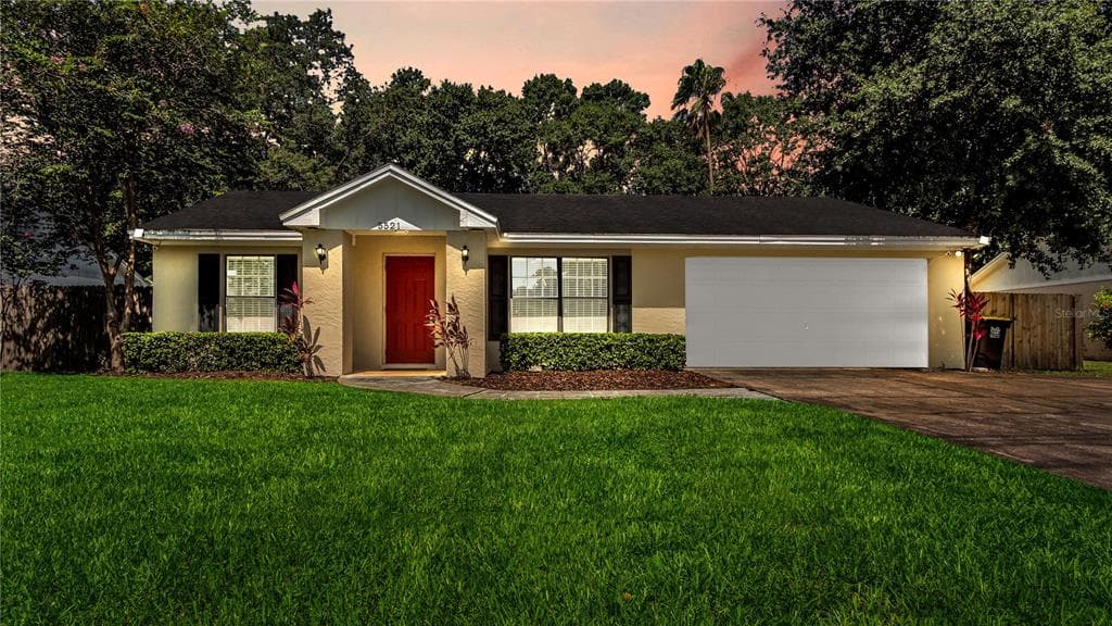 5521 YARBOROUGH LANE LAKELAND, FL 33812