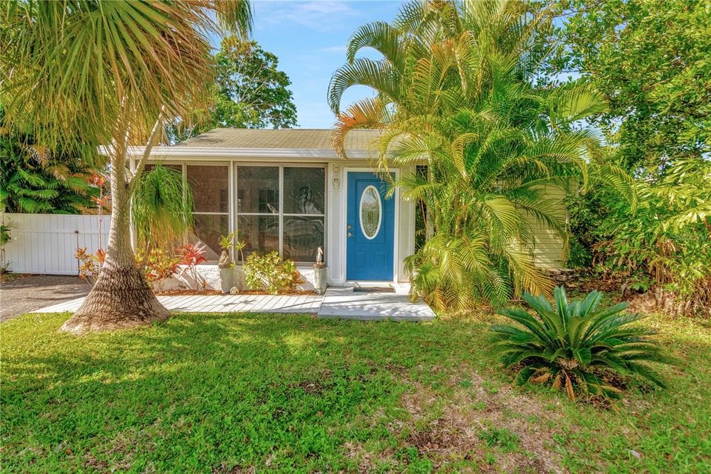 14080 MARGUERITE DR MADEIRA BEACH, FL 33708