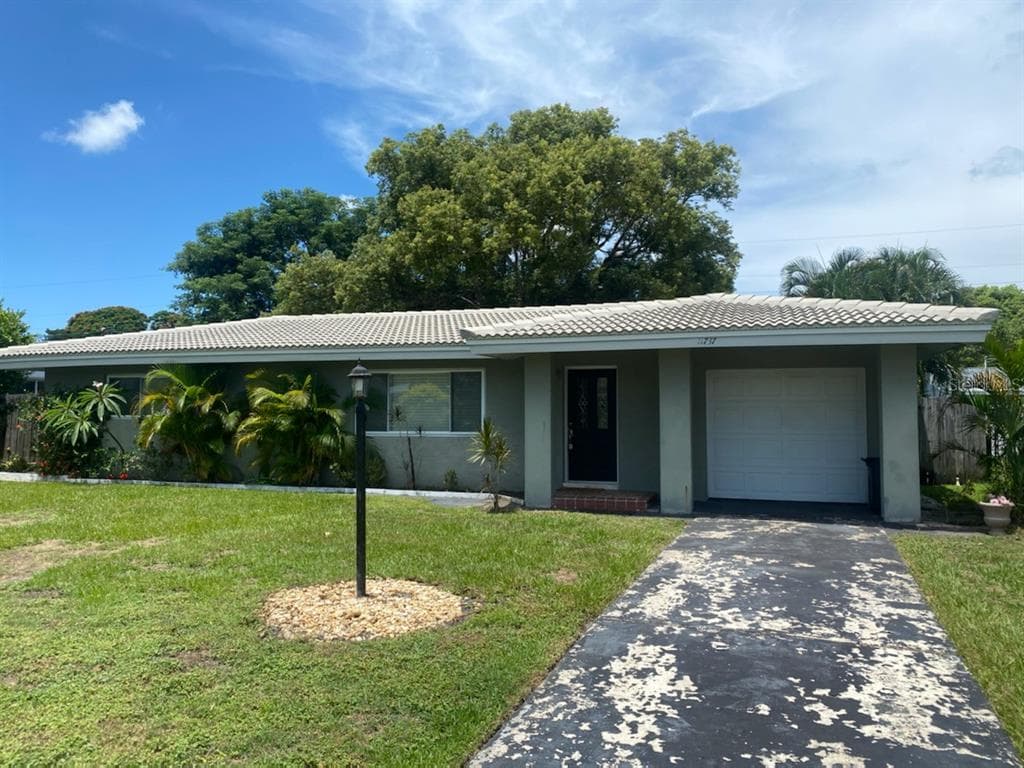 11737 80TH AVENUE SEMINOLE, FL 33772