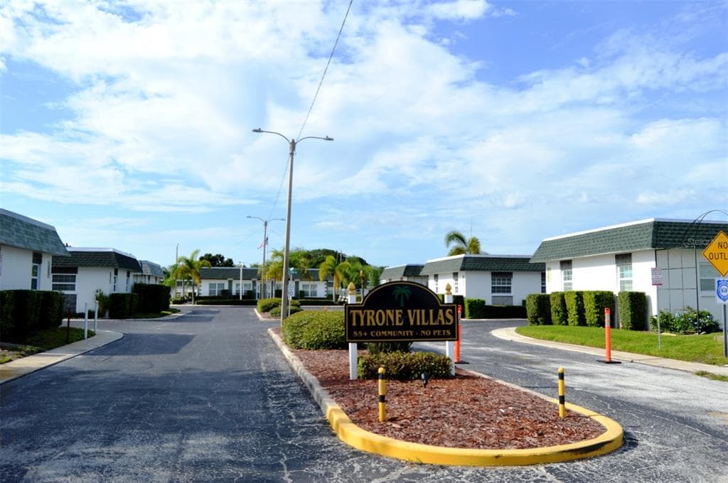 7855 38TH TERRACE N UNIT 7855-L ST PETERSBURG, FL 33709