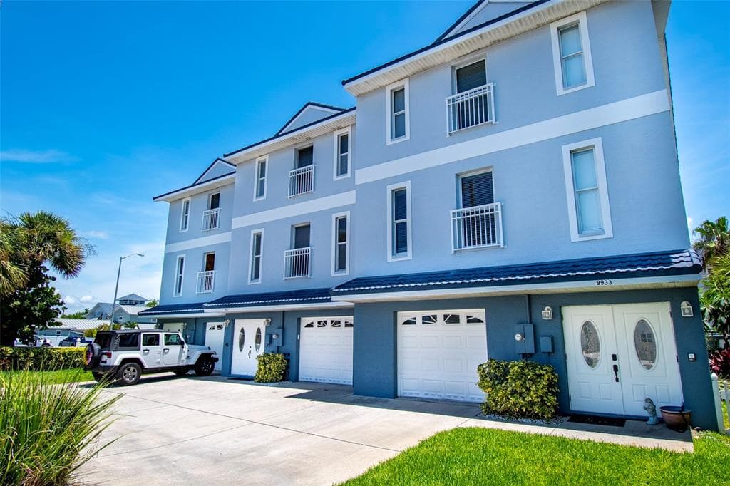 9937 GULF BOULEVARD TREASURE ISLAND, FL 33706