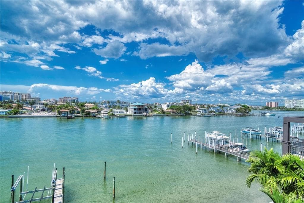 140 BRIGHTWATER DRIVE UNIT 6 CLEARWATER, FL 33767