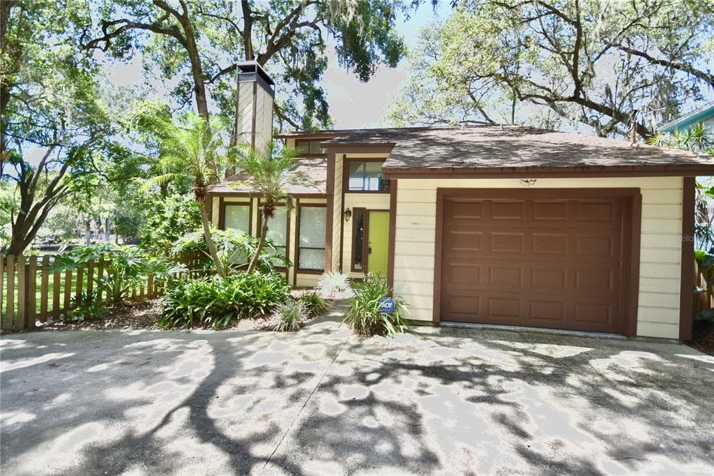 321 W HANLON STREET TAMPA, FL 33604