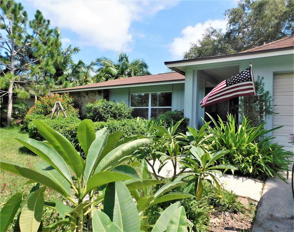 710 WILD OAK LANE PALM HARBOR, FL 34683