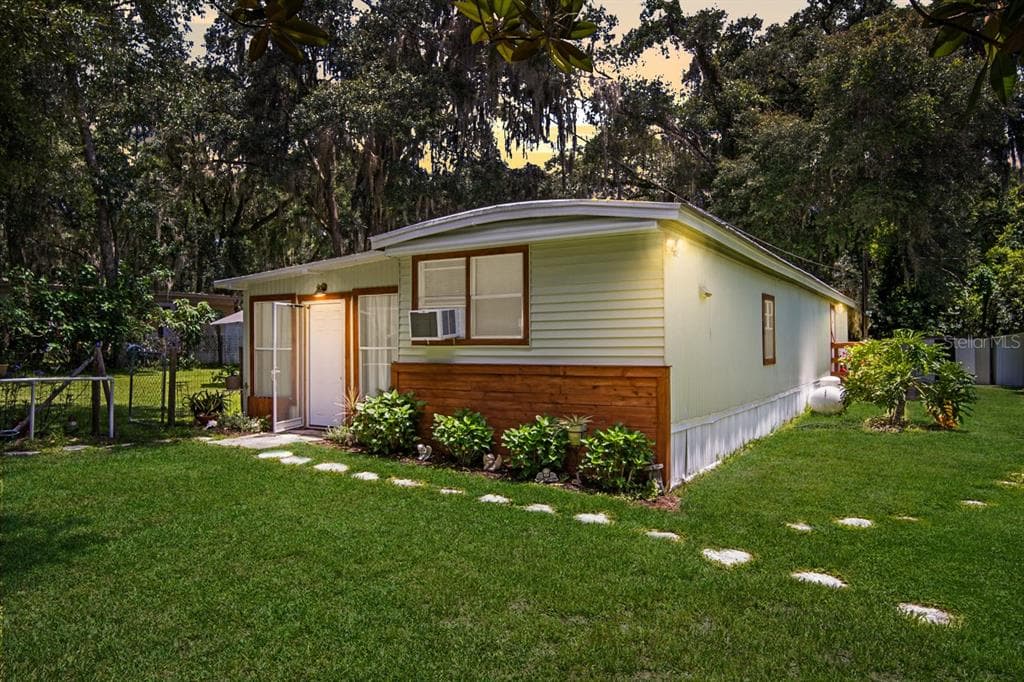 14296 VERMONT AVENUE BROOKSVILLE, FL 34601