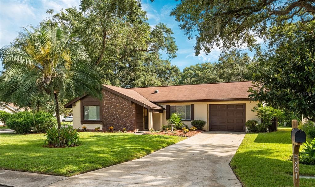 8701 POWDERHORN ROW HUDSON, FL 34667