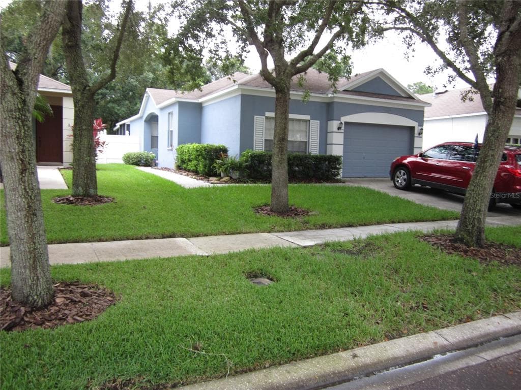 6104 KITERIDGE DRIVE LITHIA, FL 33547