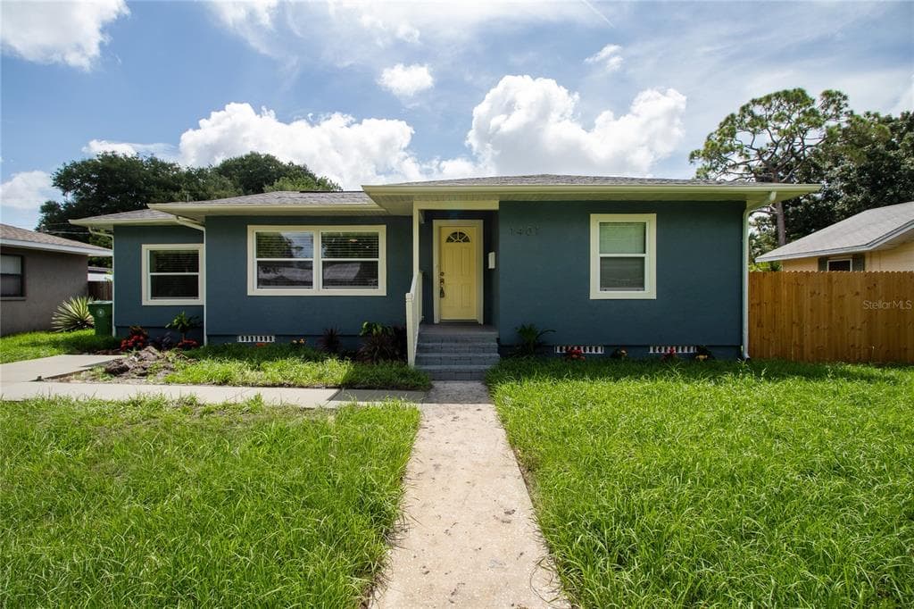 1401 29TH STREET W BRADENTON, FL 34205