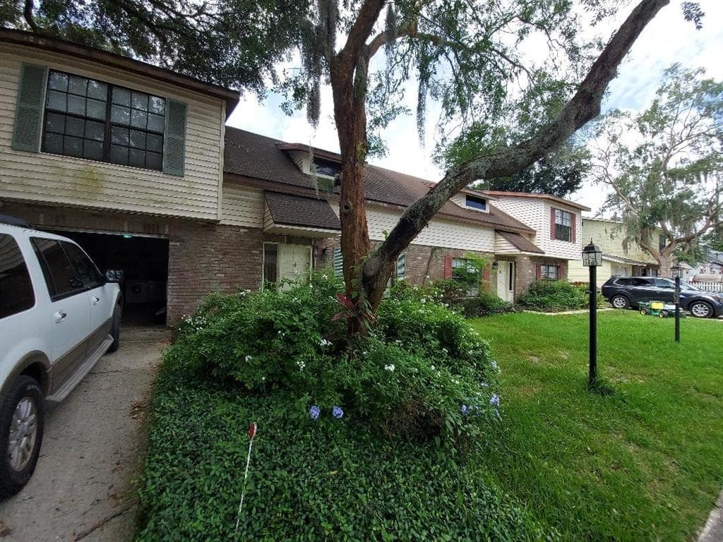 714 GASPARINO COURT SEFFNER, FL 33584