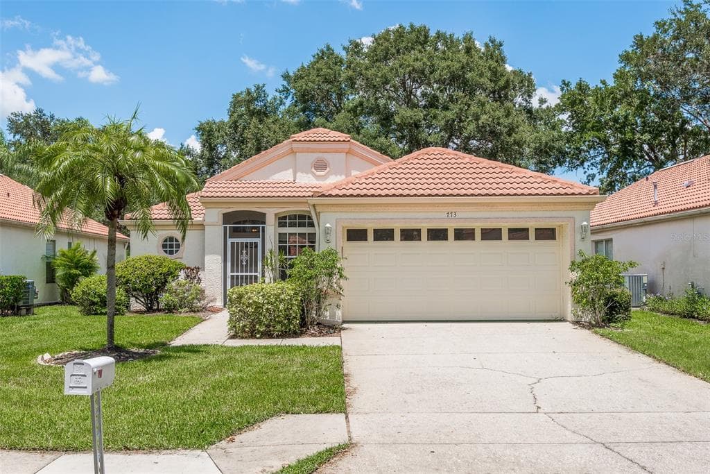 773 LIGHTHOUSE DRIVE TARPON SPRINGS, FL 34689
