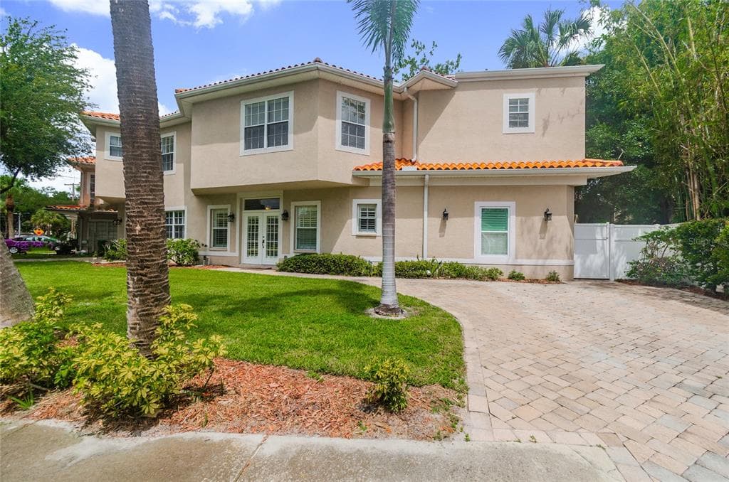 131 S ARRAWANA AVENUE TAMPA, FL 33609
