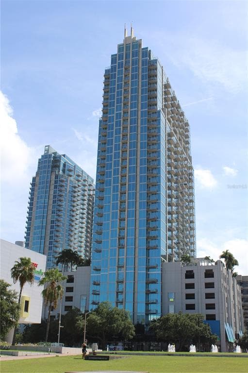 777 N ASHLEY DRIVE UNIT 913 TAMPA, FL 33602