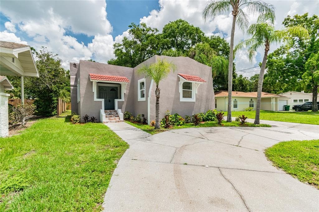 915 W CORAL STREET TAMPA, FL 33602