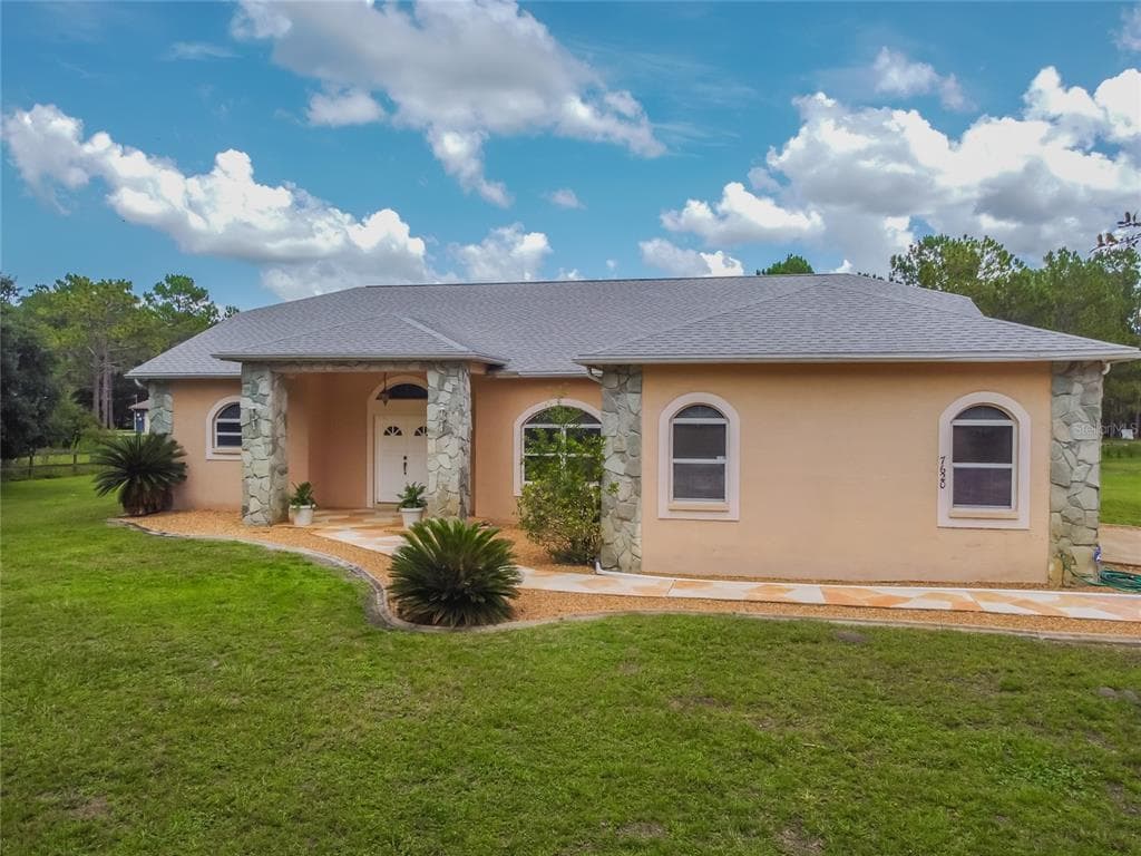 7620 WESTPOINT DRIVE WESLEY CHAPEL, FL 33544