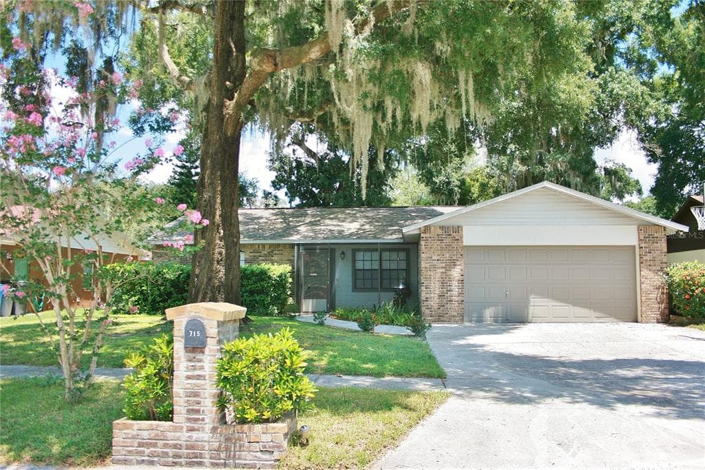 715 MILLIFOLD PLACE BRANDON, FL 33510