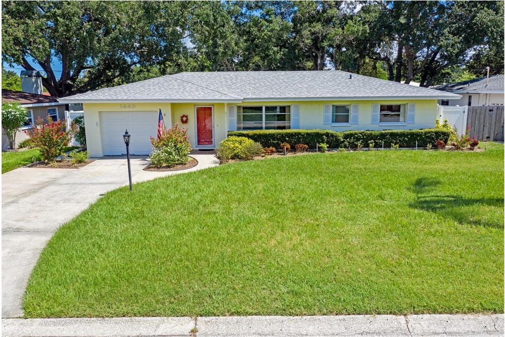 1440 ORANGE STREET CLEARWATER, FL 33756
